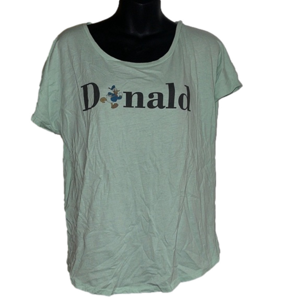 Cute Donald Duck tshirt M